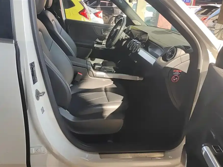 Mercedes-Benz GLB 2022 из CN, фото 8