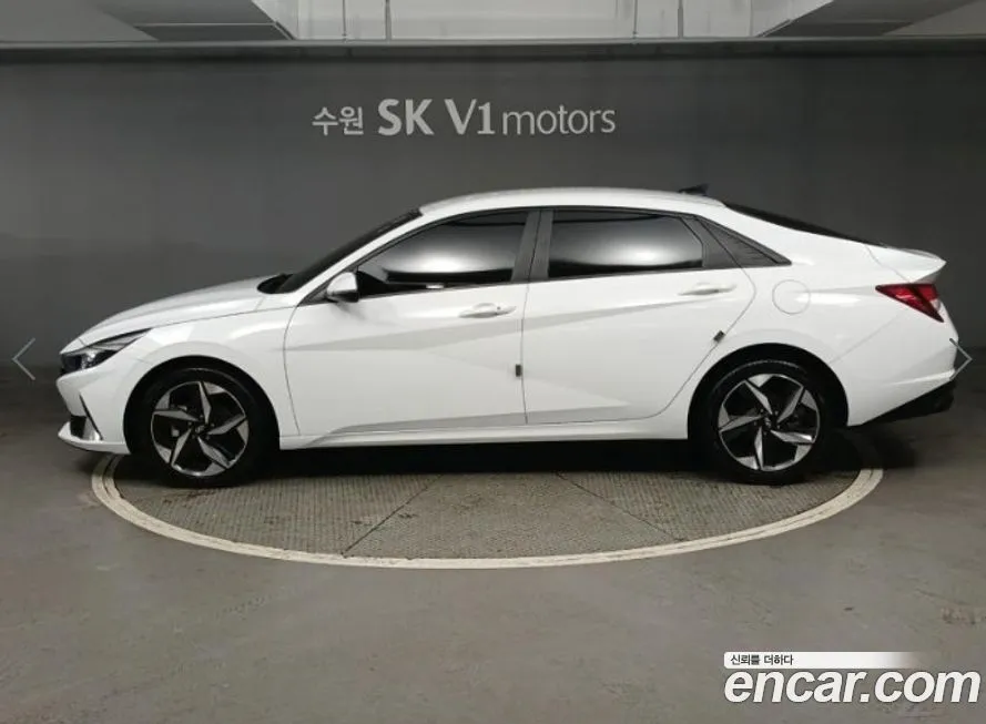 Hyundai AVANTE — фото 10