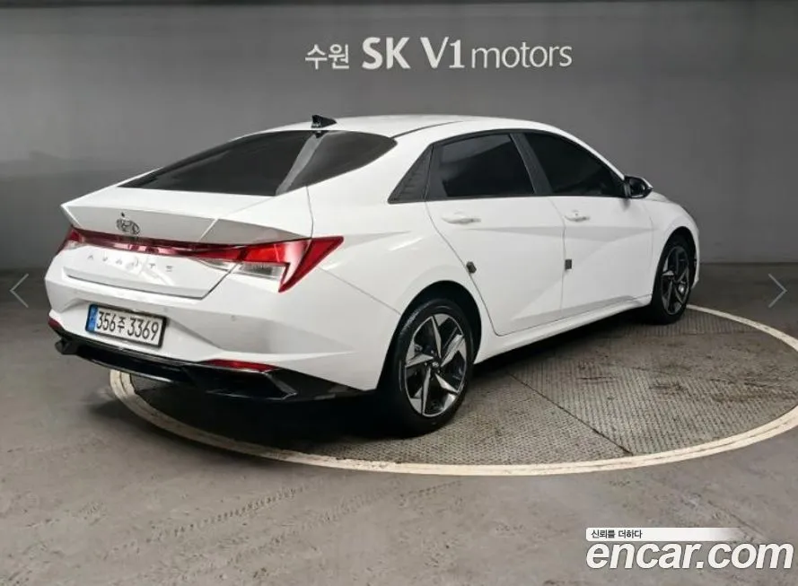 Hyundai AVANTE — фото 2