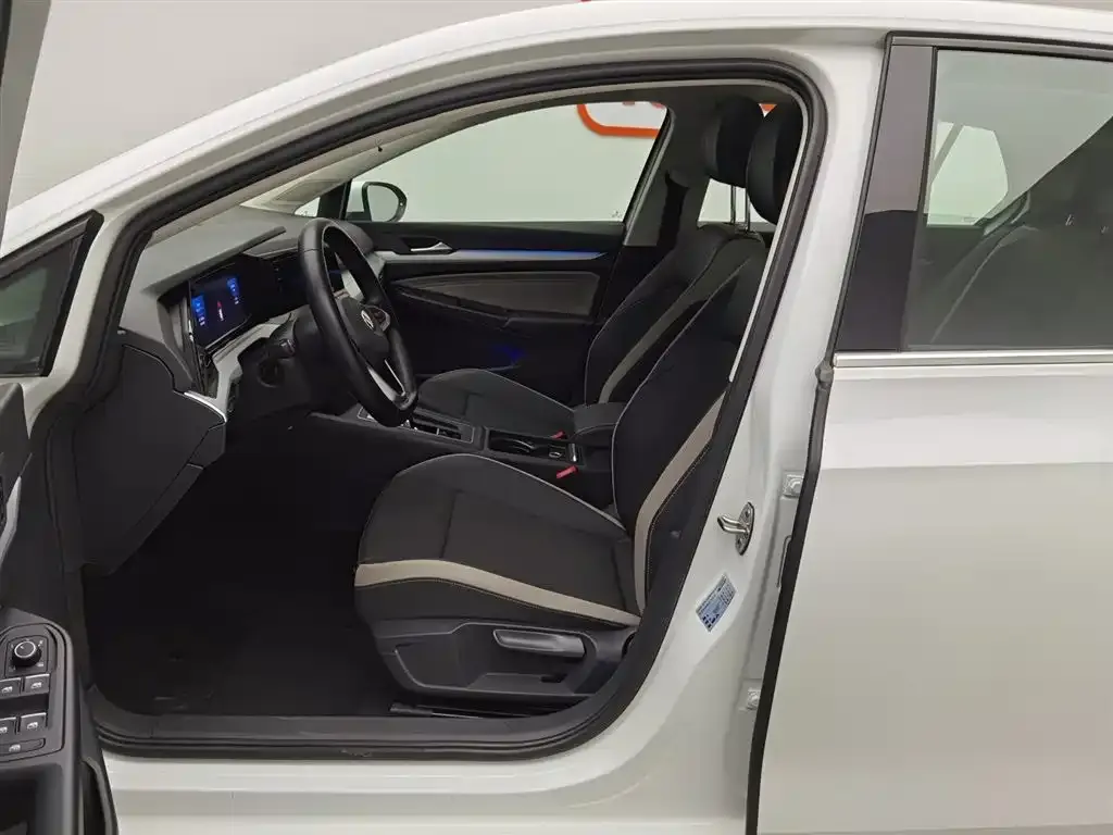Volkswagen Golf 2021 из CN, фото 6