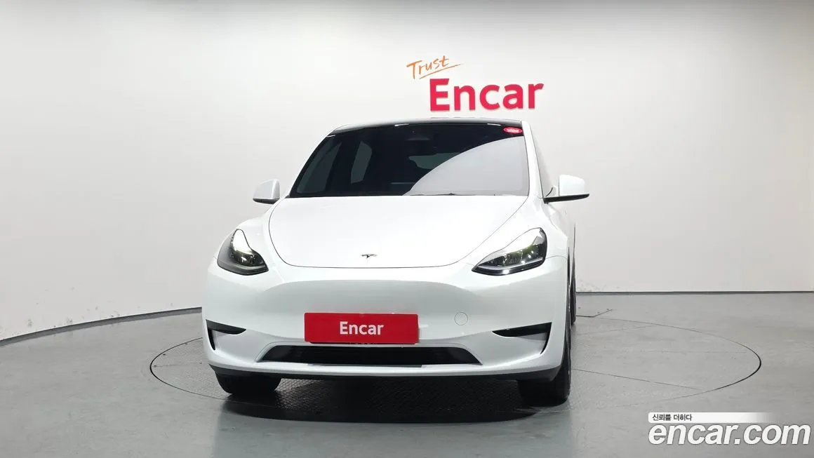 Tesla Model Y — фото 3