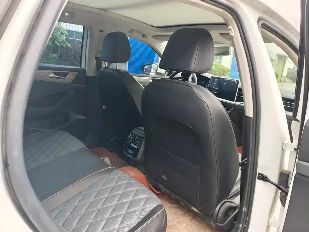 Volkswagen Sagitar 2023 из CN, фото 6