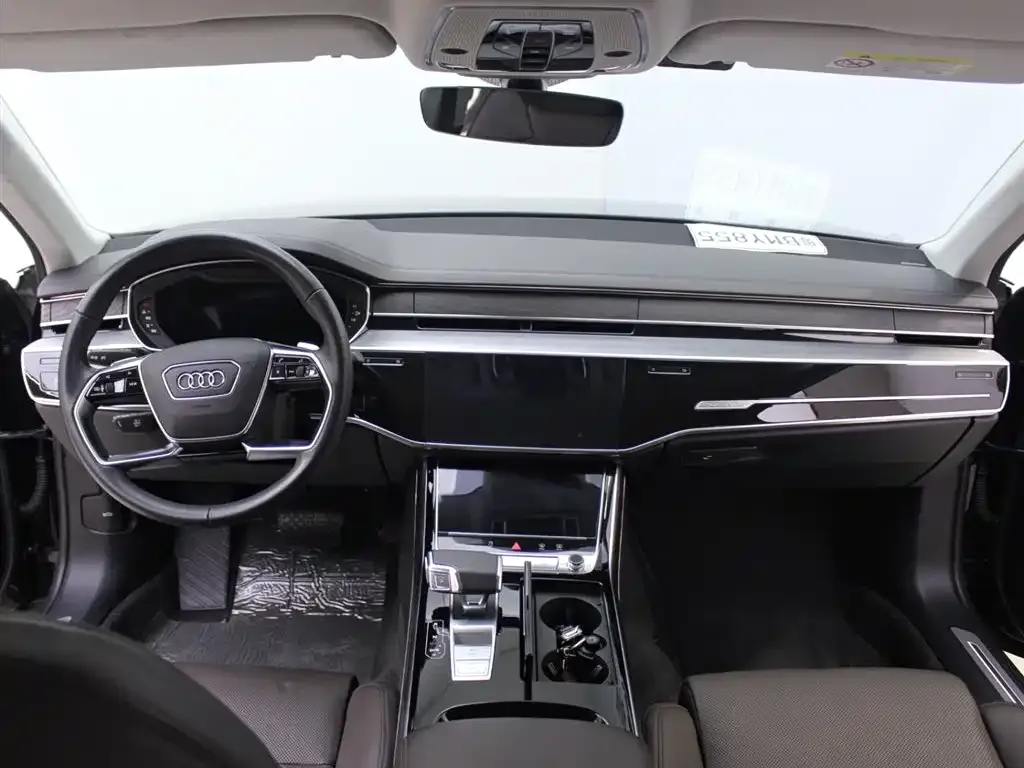 Audi A8 — фото 9