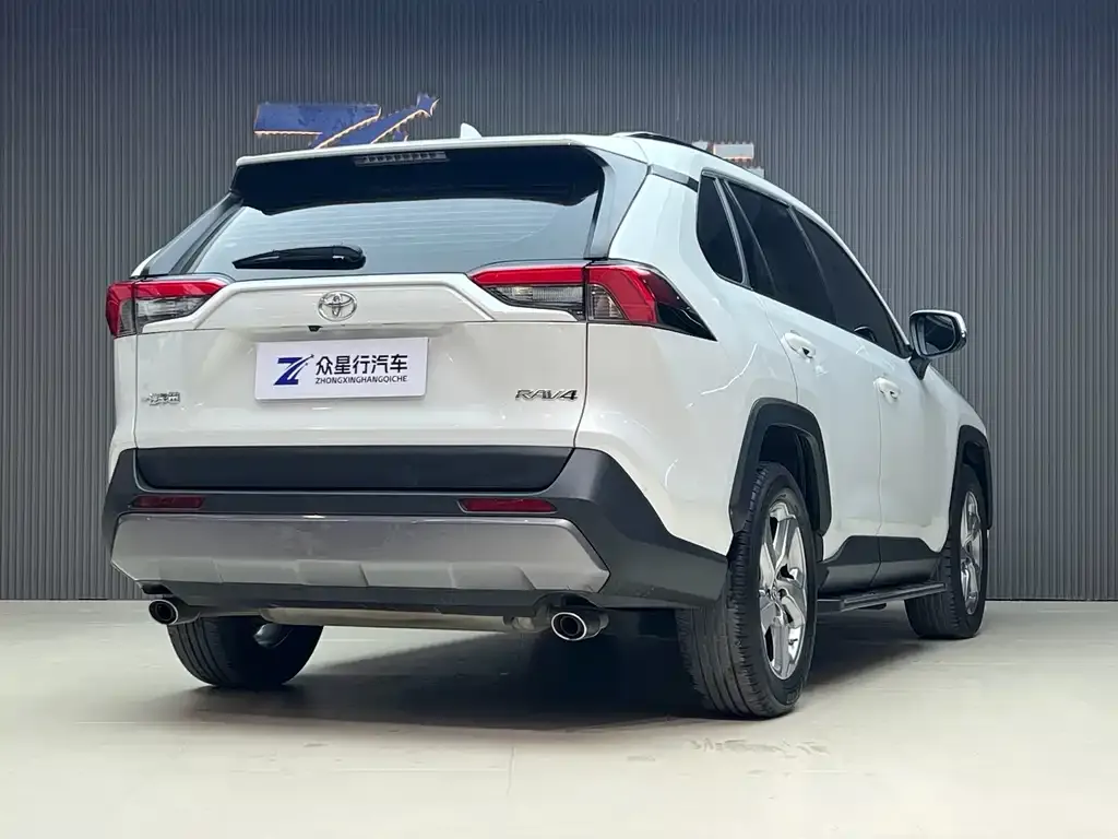 Toyota RAV4 2022 из CN, фото 3