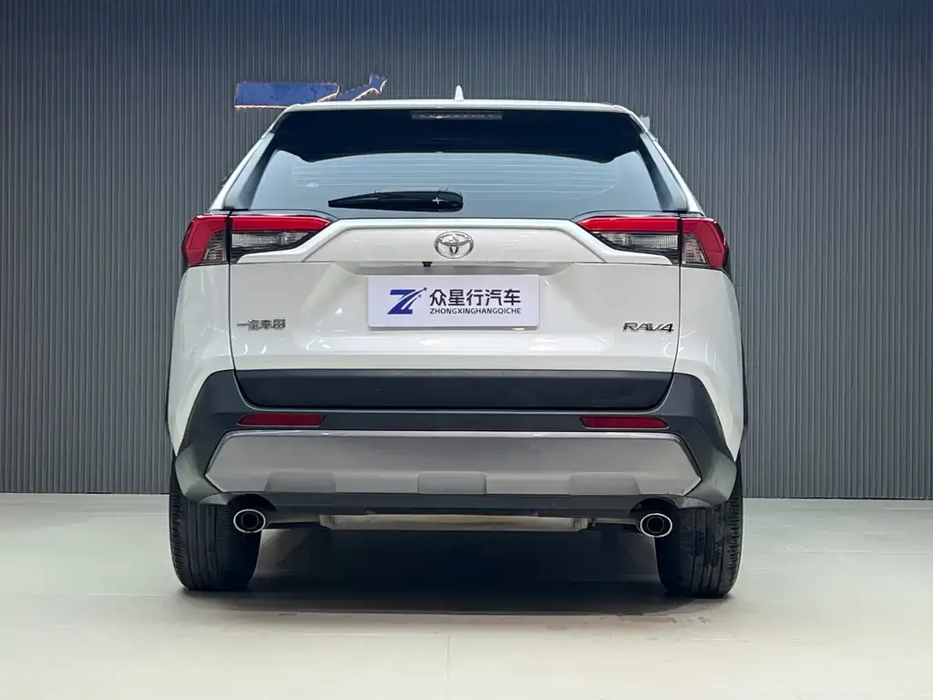Toyota RAV4 2022 из CN, фото 2