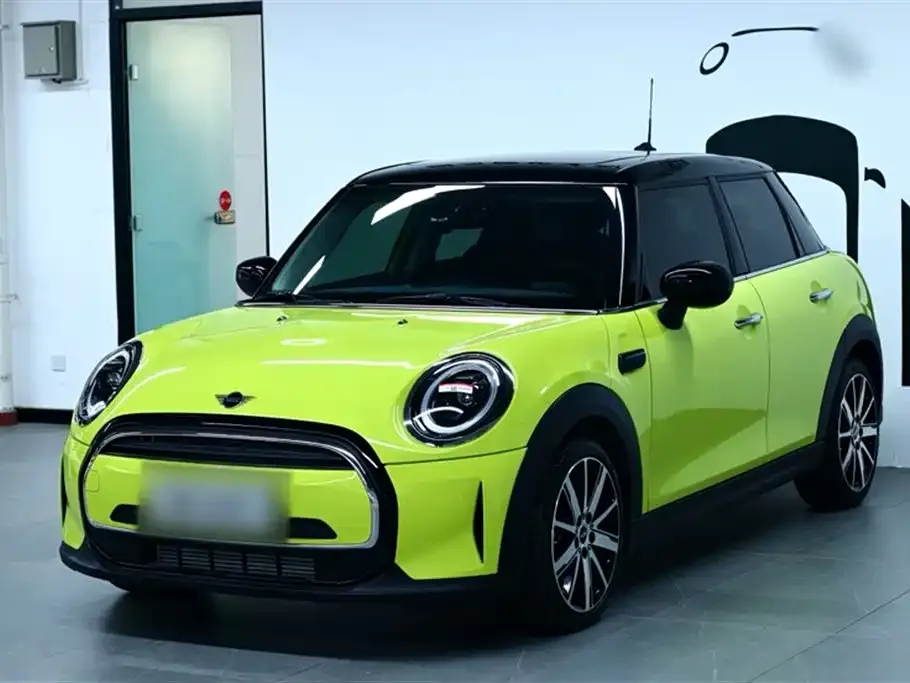 MINI Cooper (3-door) — фото 1