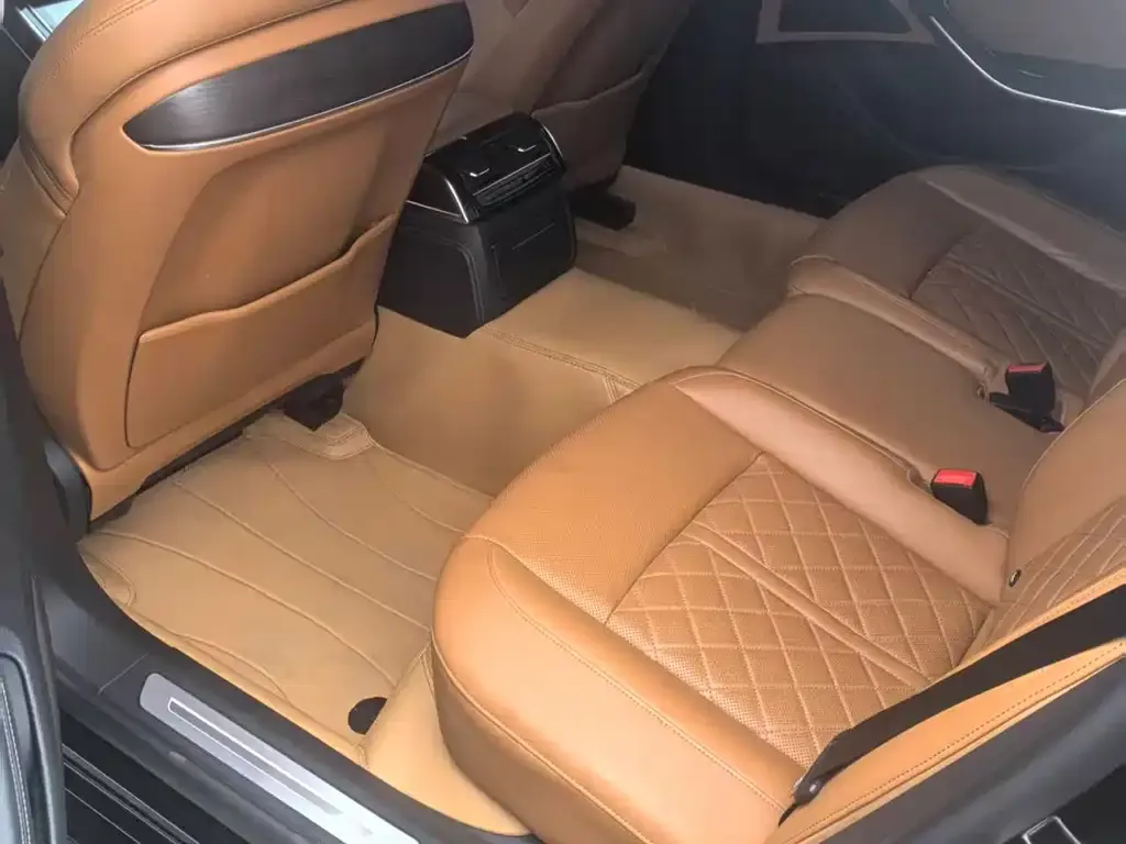 Audi A8 2023 из CN, фото 4