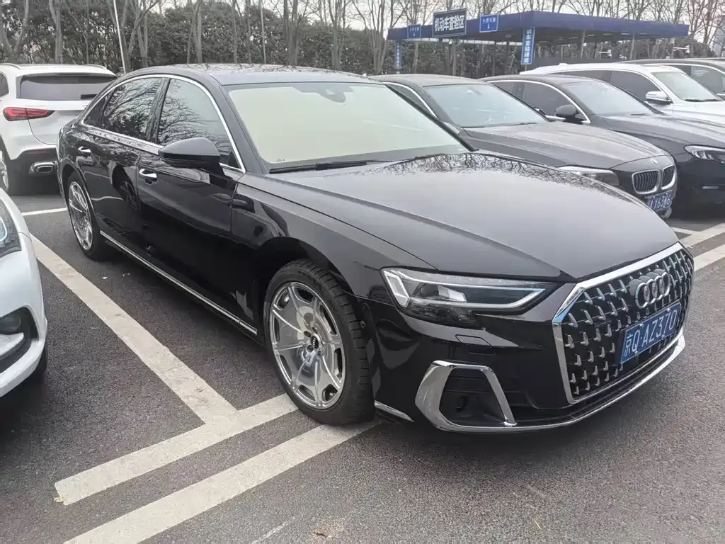 Audi A8 2023 из CN, фото 6
