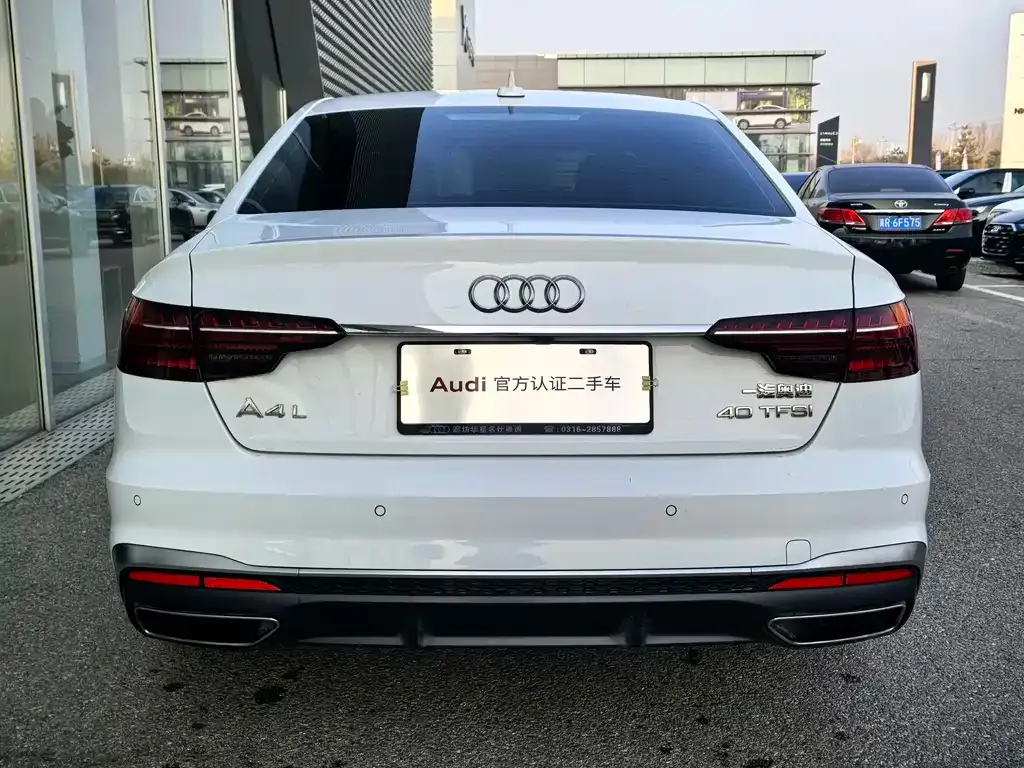 Audi A4L 2021 из CN, фото 7