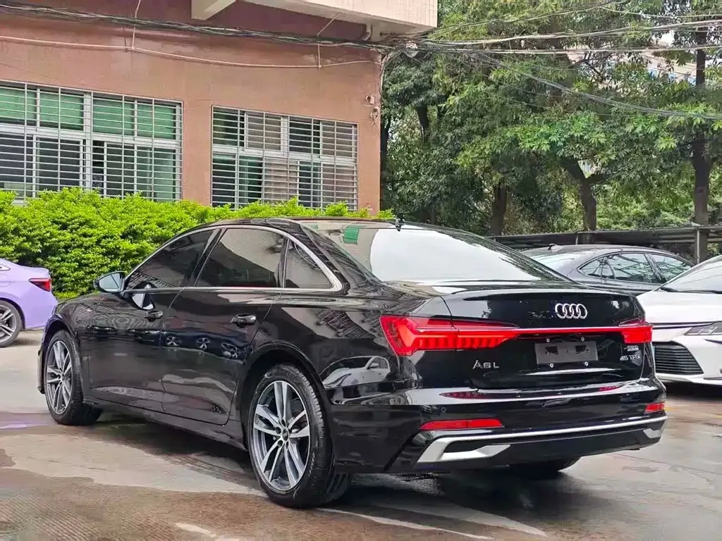 Audi A6L 2023 из CN, фото 4