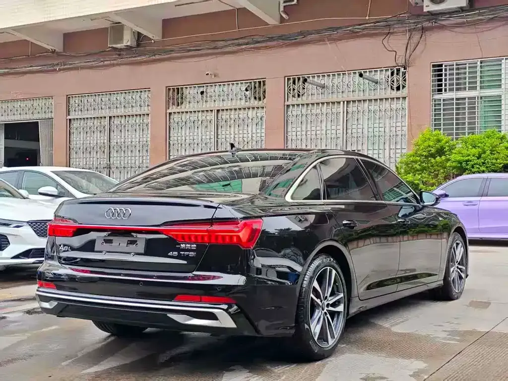 Audi A6L 2023 из CN, фото 7