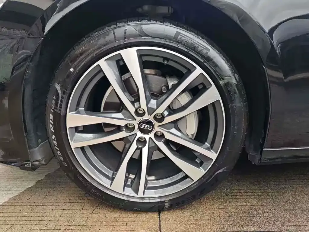 Audi A6L 2023 из CN, фото 2