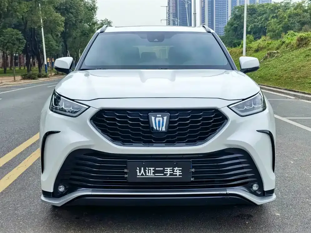 Toyota Crown Kluger 2021 из CN, фото 6