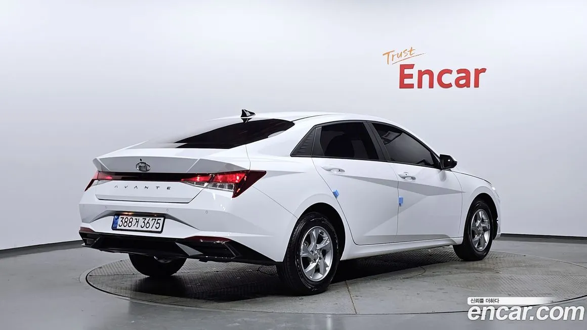 Hyundai AVANTE — фото 2