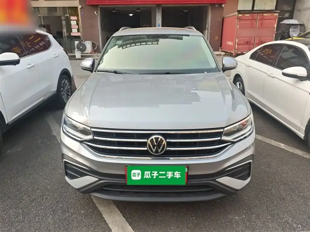 Volkswagen Tiguan L 2021 из CN, фото 3