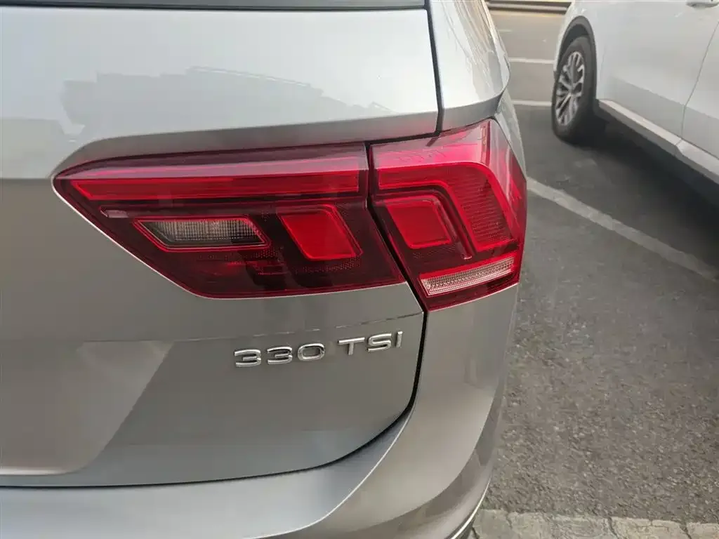 Volkswagen Tiguan L 2021 из CN, фото 8