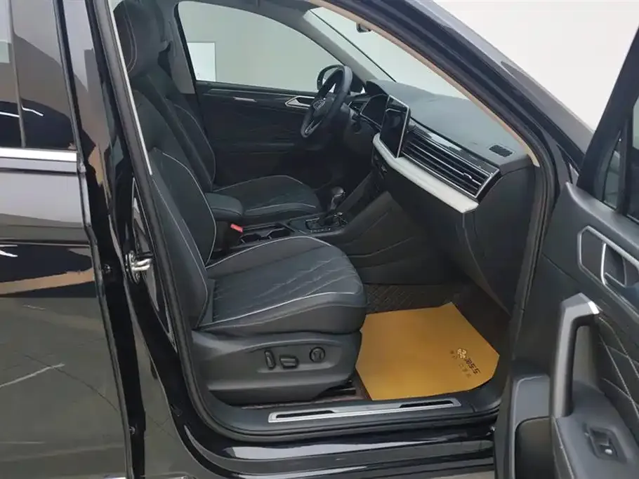 Volkswagen Tiguan L 2022 из CN, фото 10