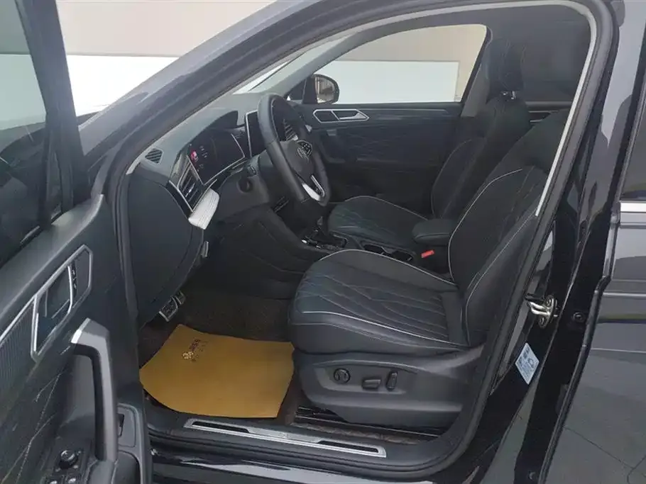 Volkswagen Tiguan L 2022 из CN, фото 6