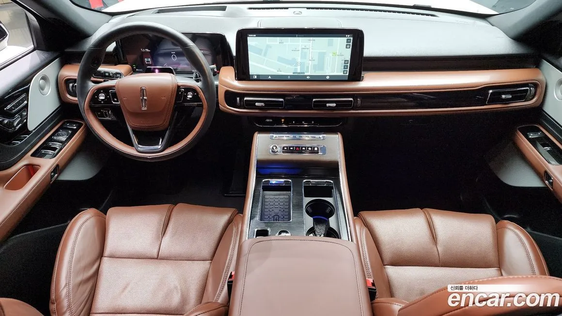 Lincoln Aviator — фото 10