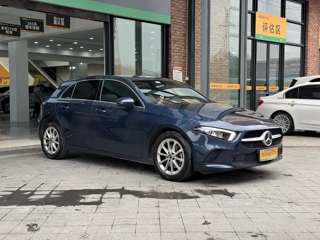 Mercedes-Benz A-Class (Import) 2023 из CN, фото 2