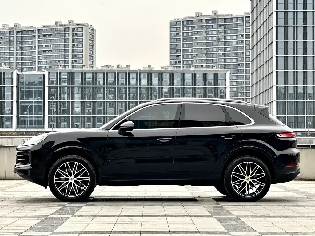 Porsche Cayenne 2024 из CN, фото 5