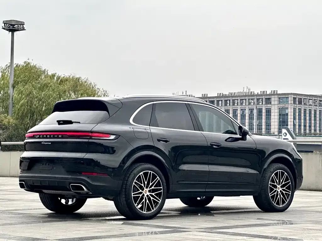 Porsche Cayenne 2024 из CN, фото 4