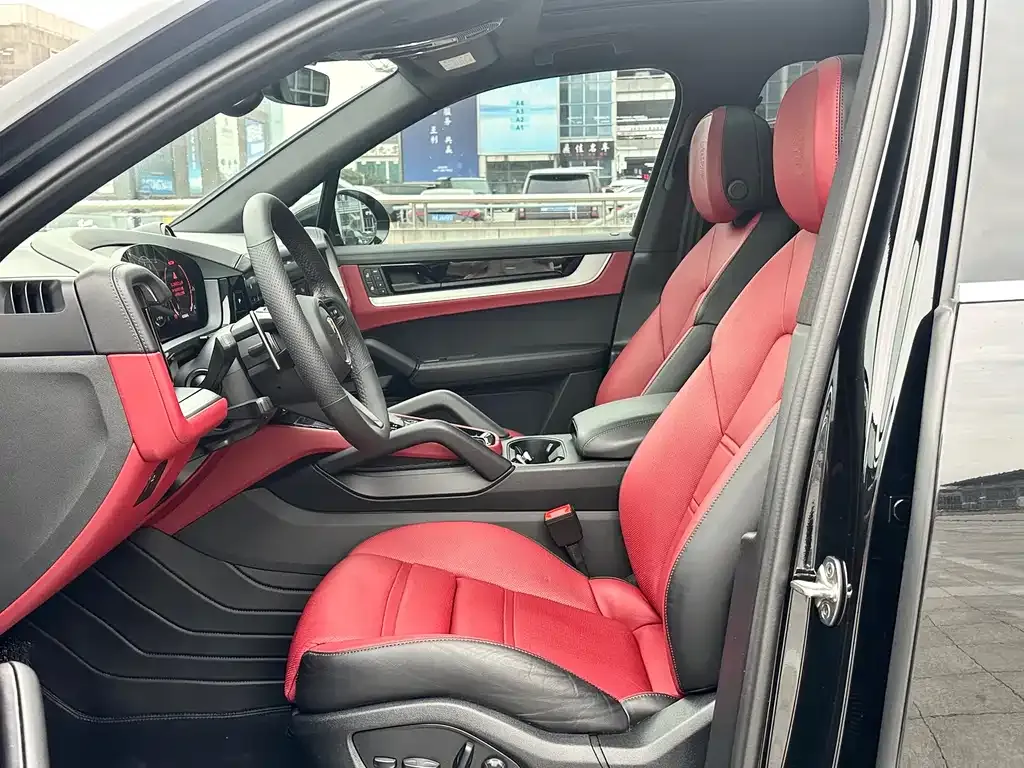 Porsche Cayenne 2024 из CN, фото 8