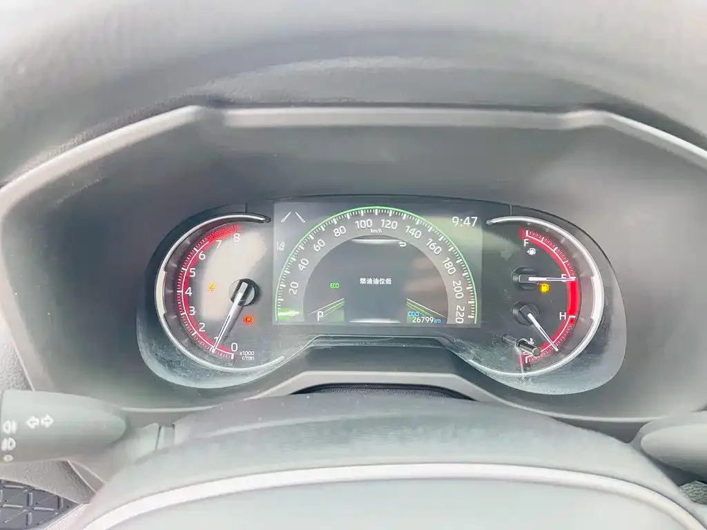 Toyota RAV4 2023 из CN, фото 3