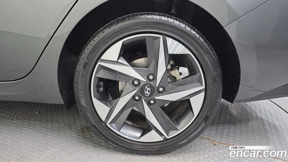Hyundai AVANTE — фото 6