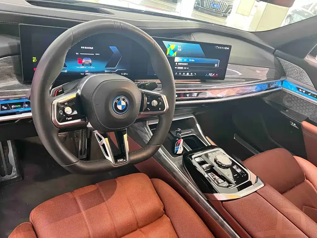 BMW i7 2023 из CN, фото 10