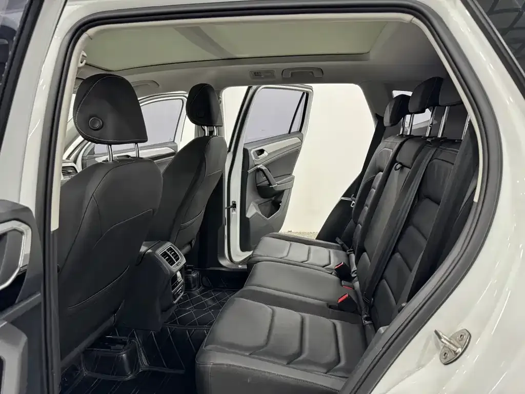 Volkswagen Tayron 2022 из CN, фото 6
