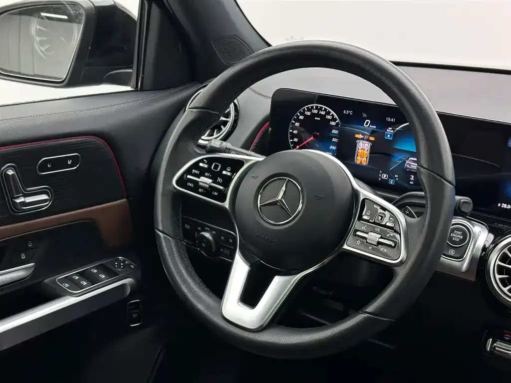 Mercedes-Benz GLB 2023 из CN, фото 10