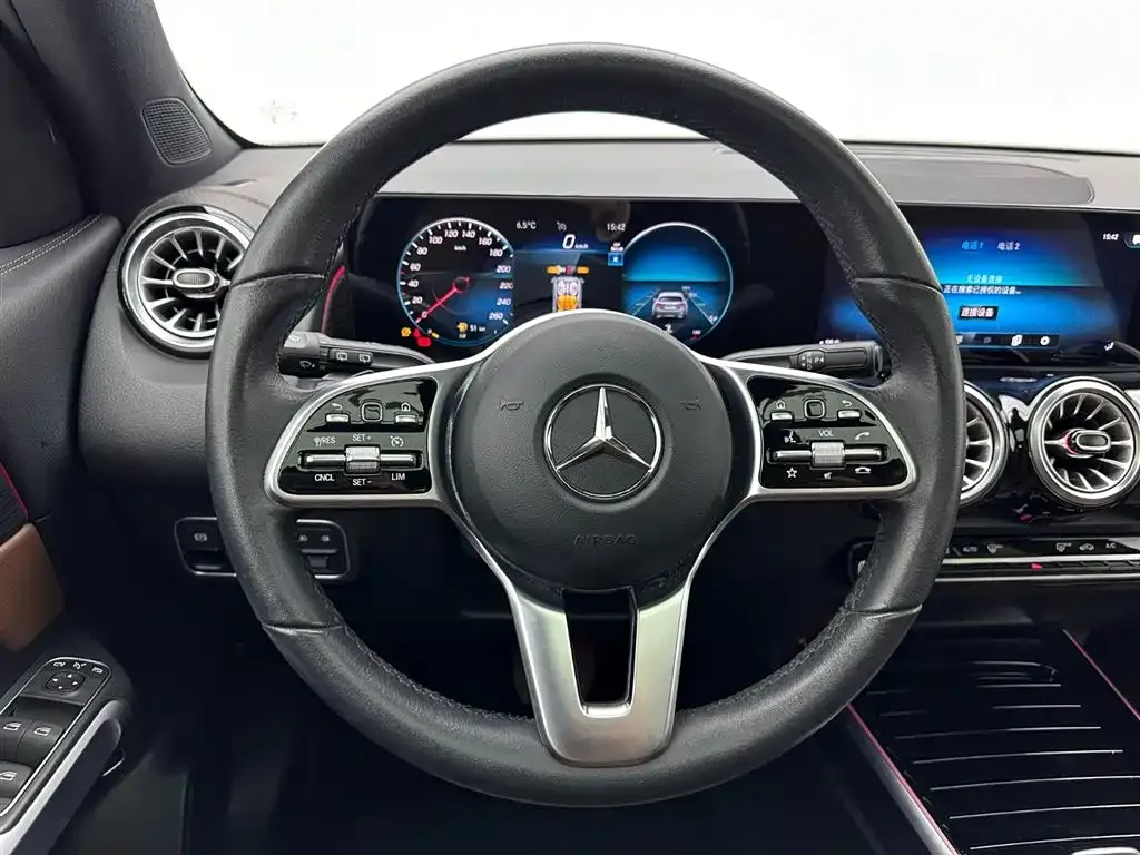 Mercedes-Benz GLB 2023 из CN, фото 8