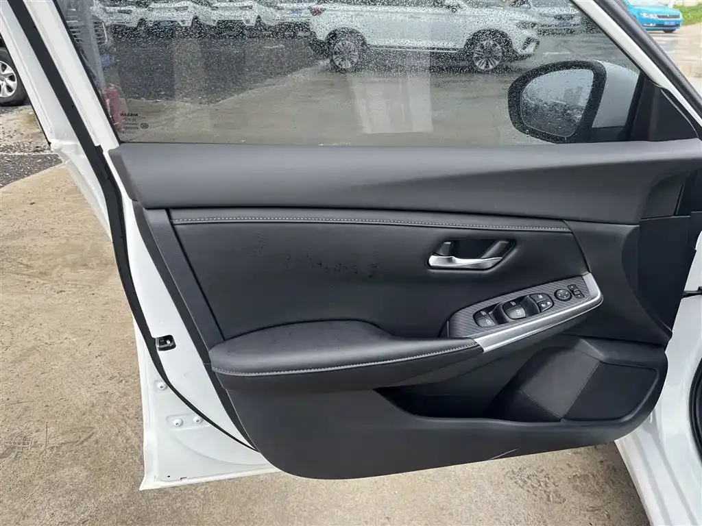Nissan Sylphy 2024 из CN, фото 2