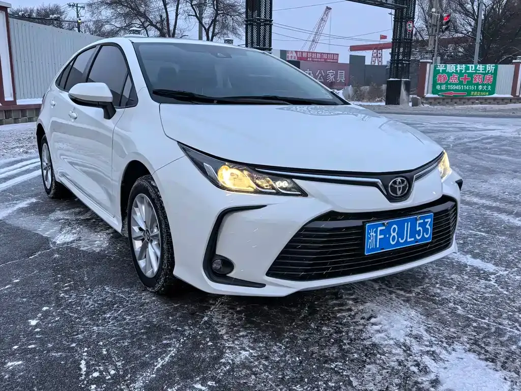 Toyota Corolla 2022 из CN, фото 1