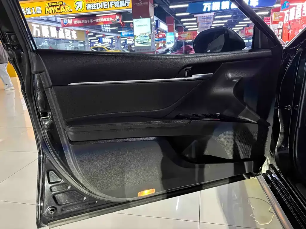 Toyota Camry 2022 из CN, фото 8