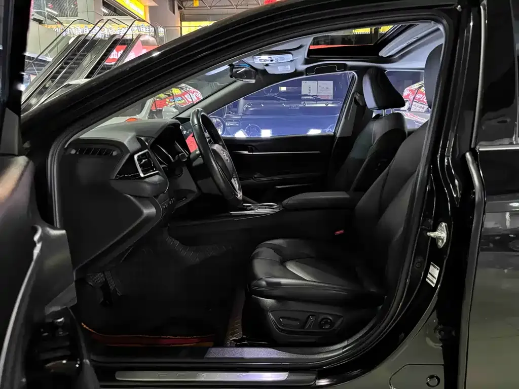 Toyota Camry 2022 из CN, фото 6