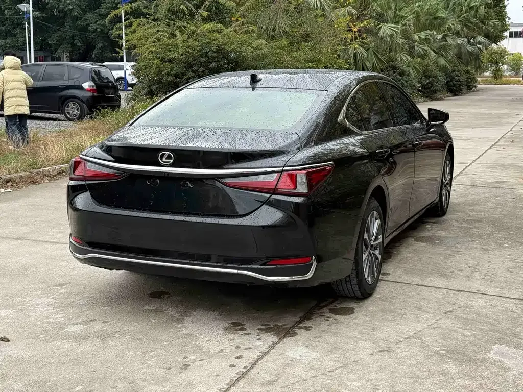 Lexus ES 2024 из CN, фото 8