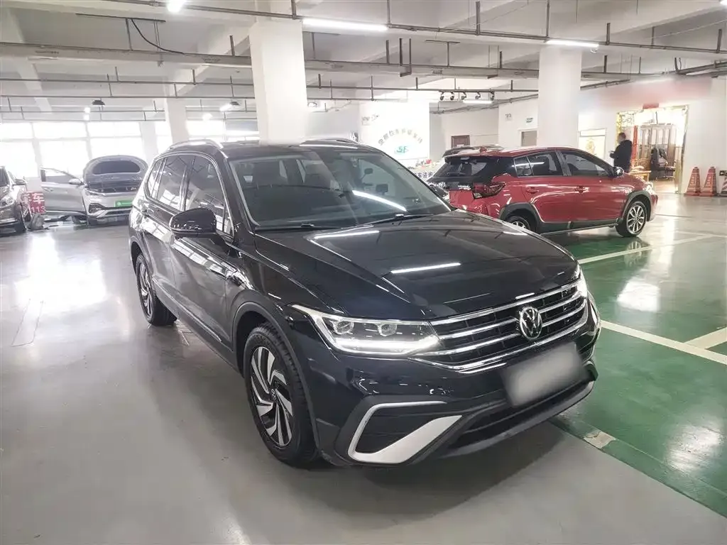 Volkswagen Tiguan L 2023 из CN, фото 8
