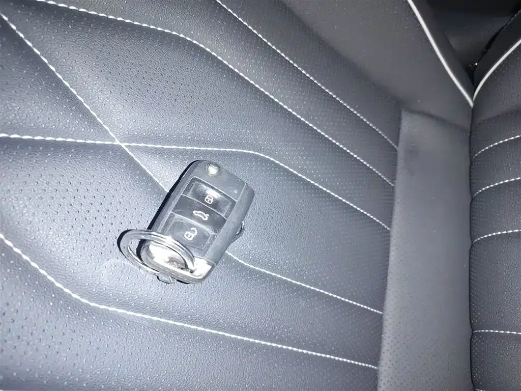 Volkswagen Tiguan L 2023 из CN, фото 5
