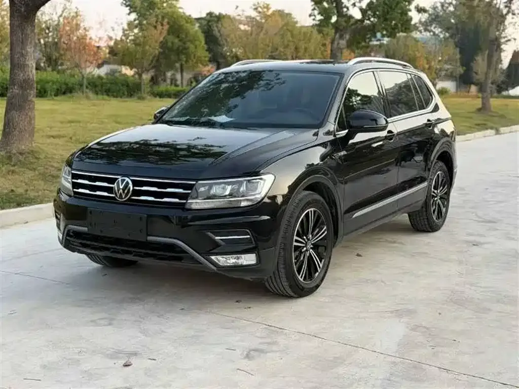 Volkswagen Tiguan L 2021 из CN, фото 2