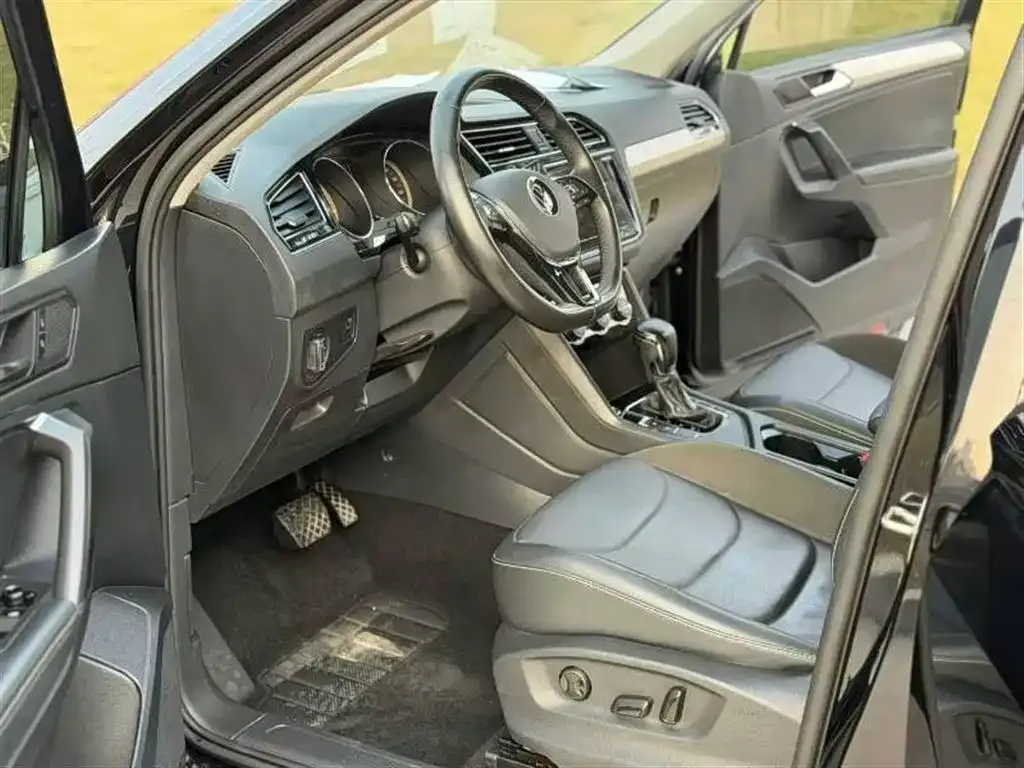 Volkswagen Tiguan L 2021 из CN, фото 3