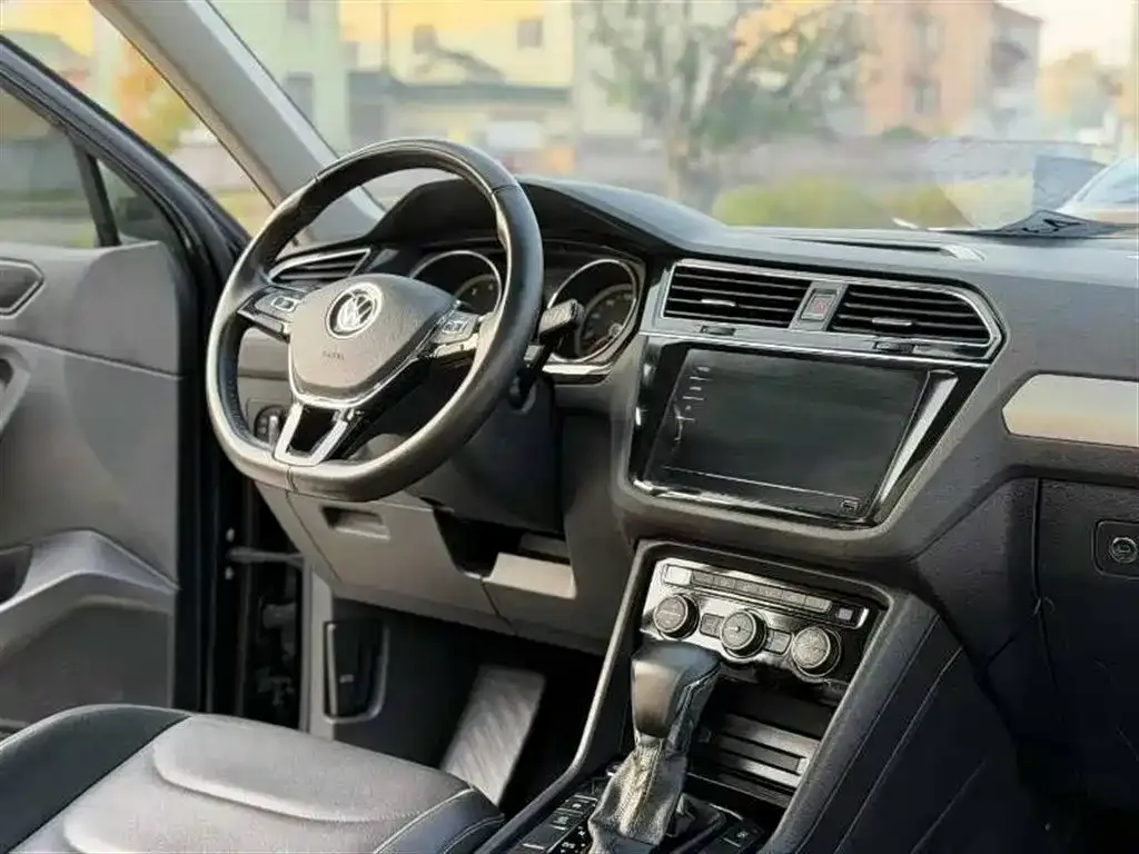 Volkswagen Tiguan L 2021 из CN, фото 7