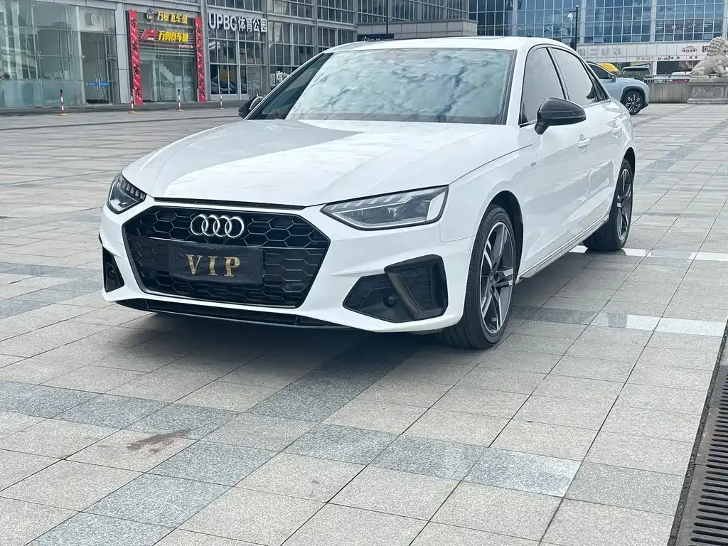 Audi A4L 2022 из CN, фото 8