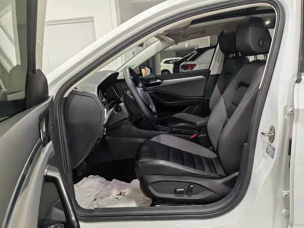 Volkswagen Sagitar 2022 из CN, фото 10