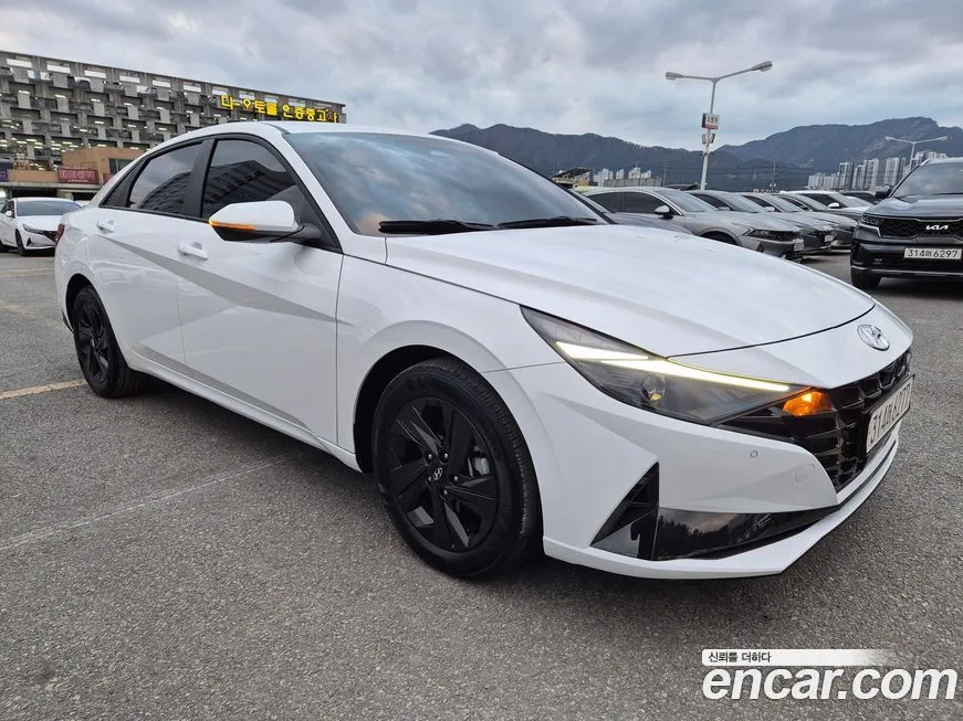 Hyundai AVANTE — фото 2