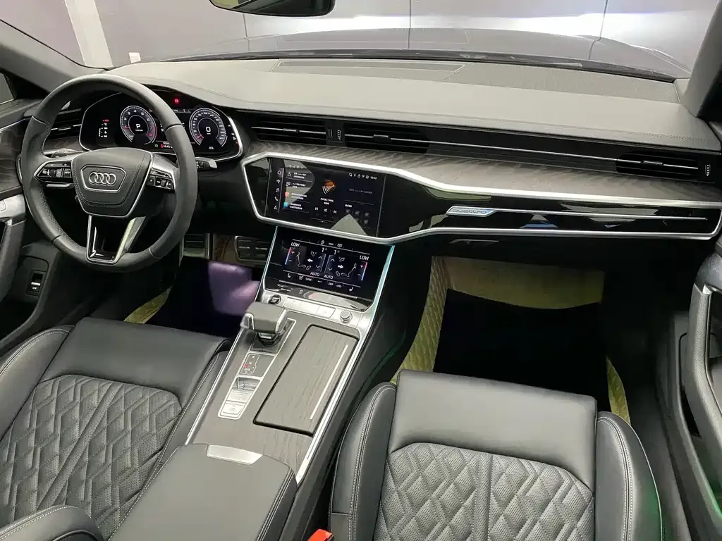 Audi A6L 2025 из CN, фото 5