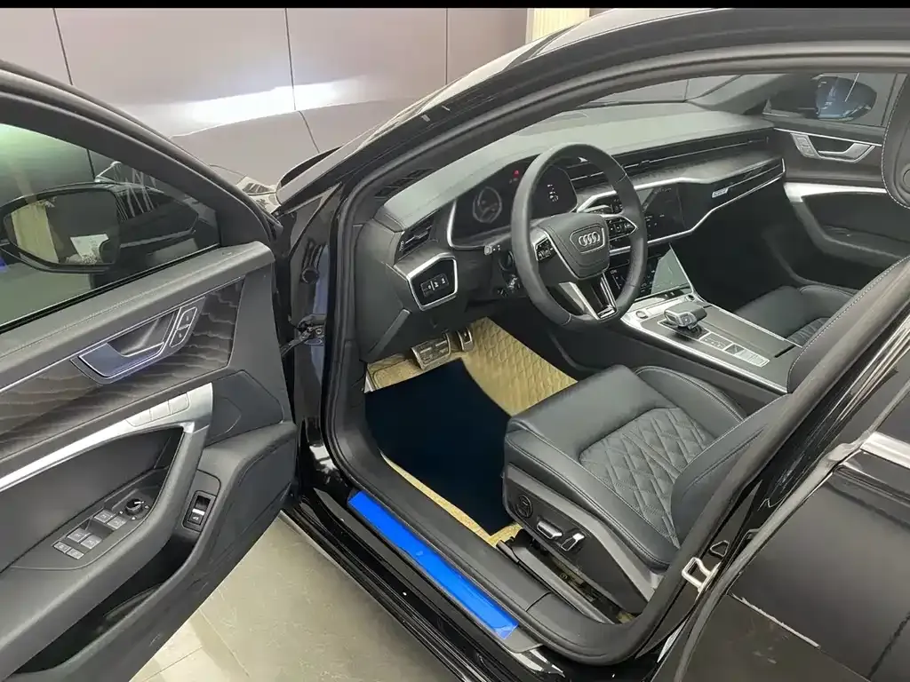 Audi A6L 2025 из CN, фото 10