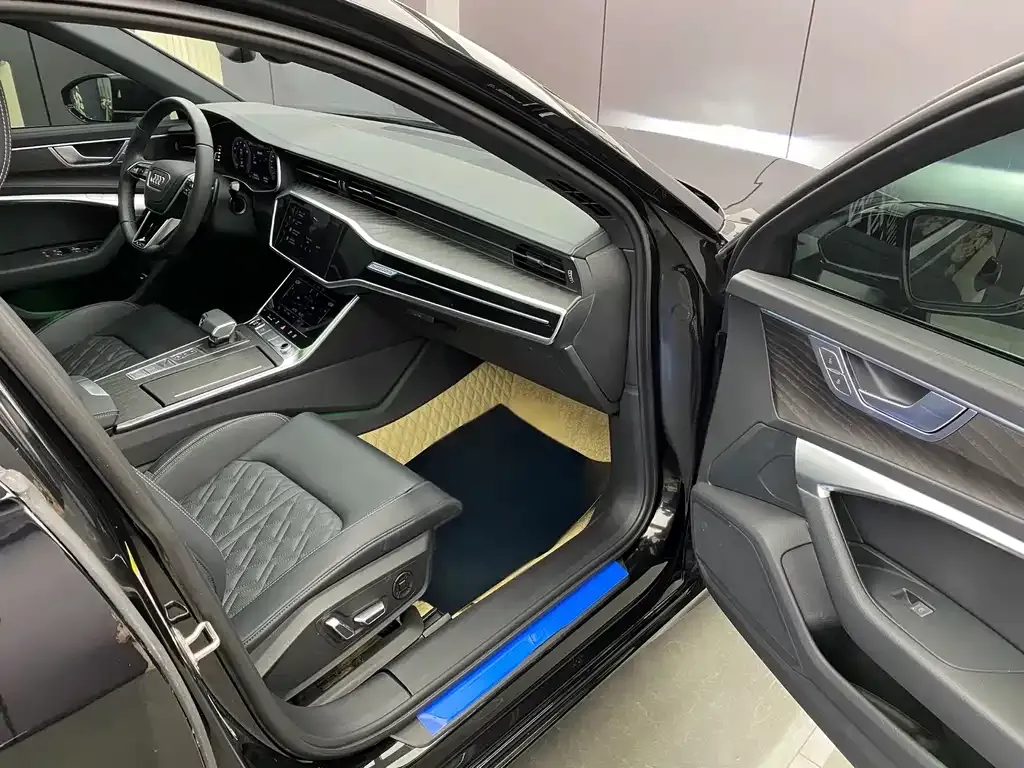 Audi A6L 2025 из CN, фото 9