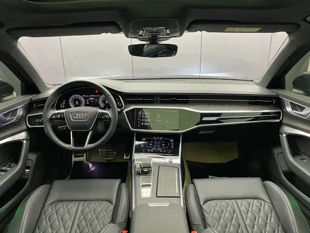 Audi A6L 2025 из CN, фото 6